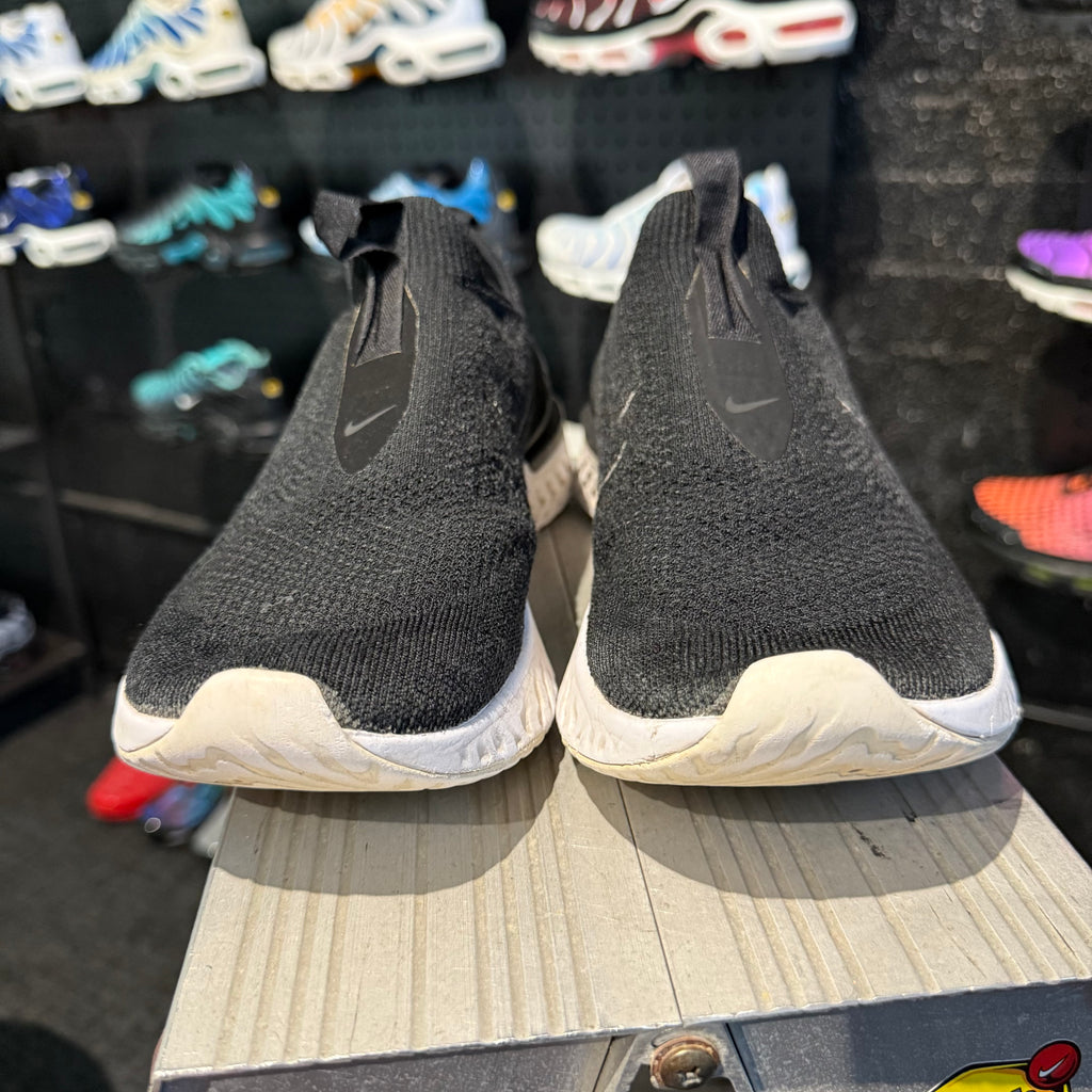 Nike Epic Phantom React Flyknit 'Black White' (Second hand)