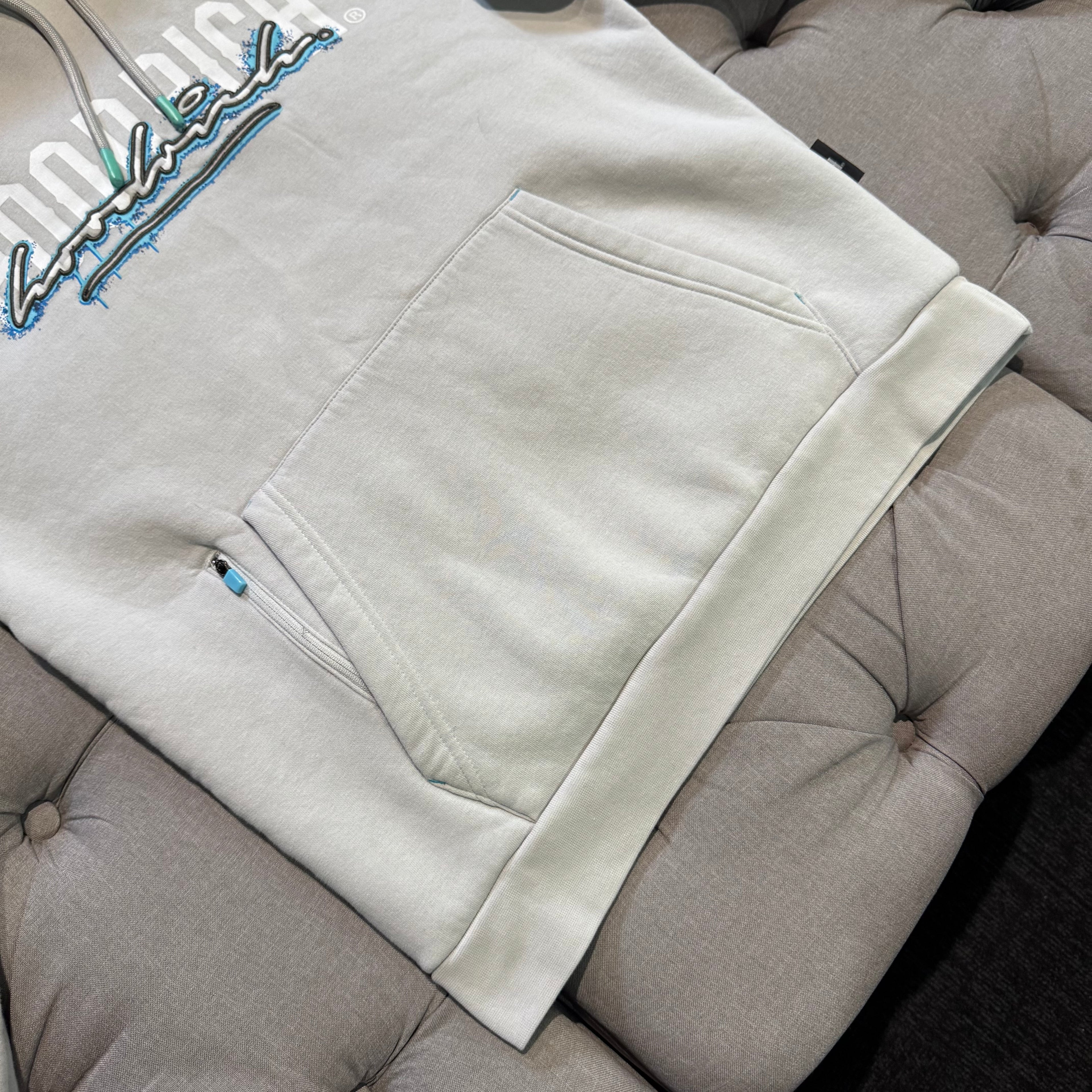 Hoodrich Script Logo Hoodie 'Grey Blue' (Second hand)