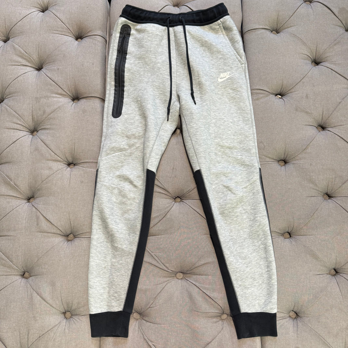 Nike Tech Fleece Pants 'Grey Black' (Second hand)