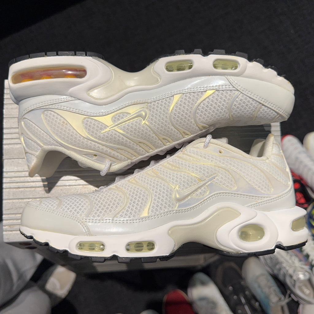 Nike Air Max Plus TN 'Premium Triple White' (Brand New)