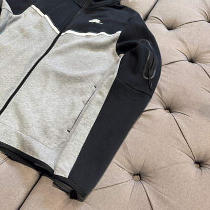Nike Tech Fleece Hoodie Grey Black (Second hand)