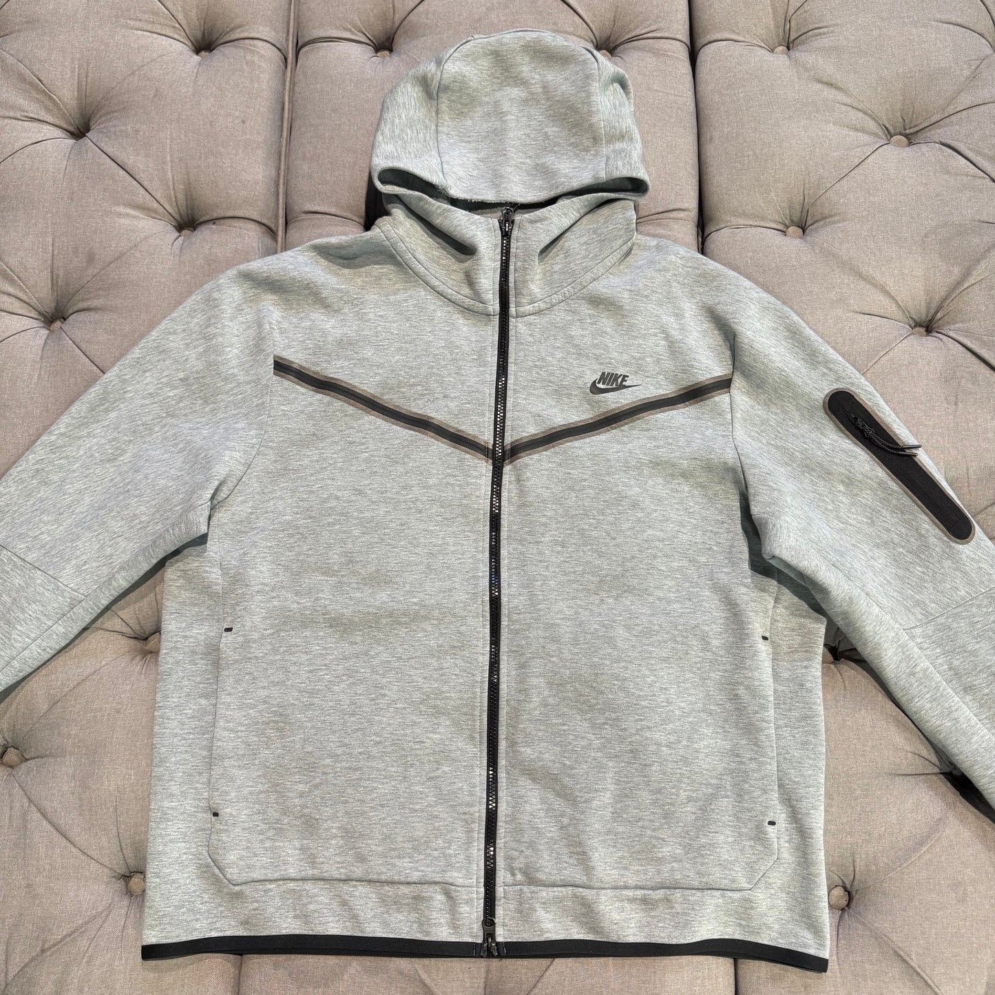 Nike Tech Fleece Jacket 'Grey' (Second hand)