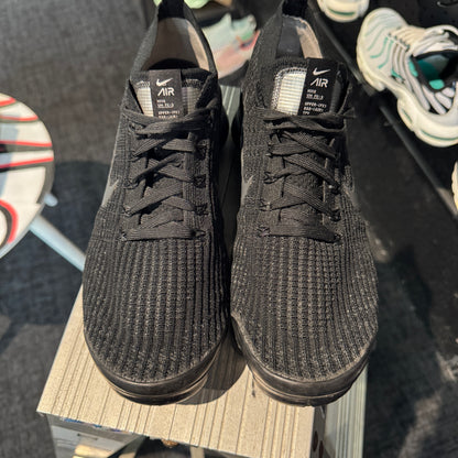 Nike Air Vapor Max Flyknit 3 'Triple Black' (Second hand)