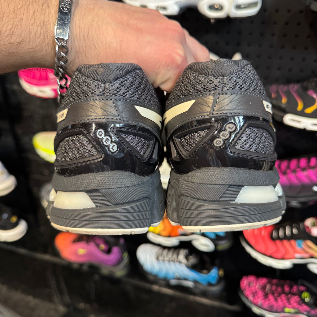 Asics Gel Kayano 20 'Obsidian Grey Oatmeal' (Second hand)