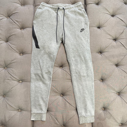 Nike Tech Fleece Pants 'Grey' (Second hand)