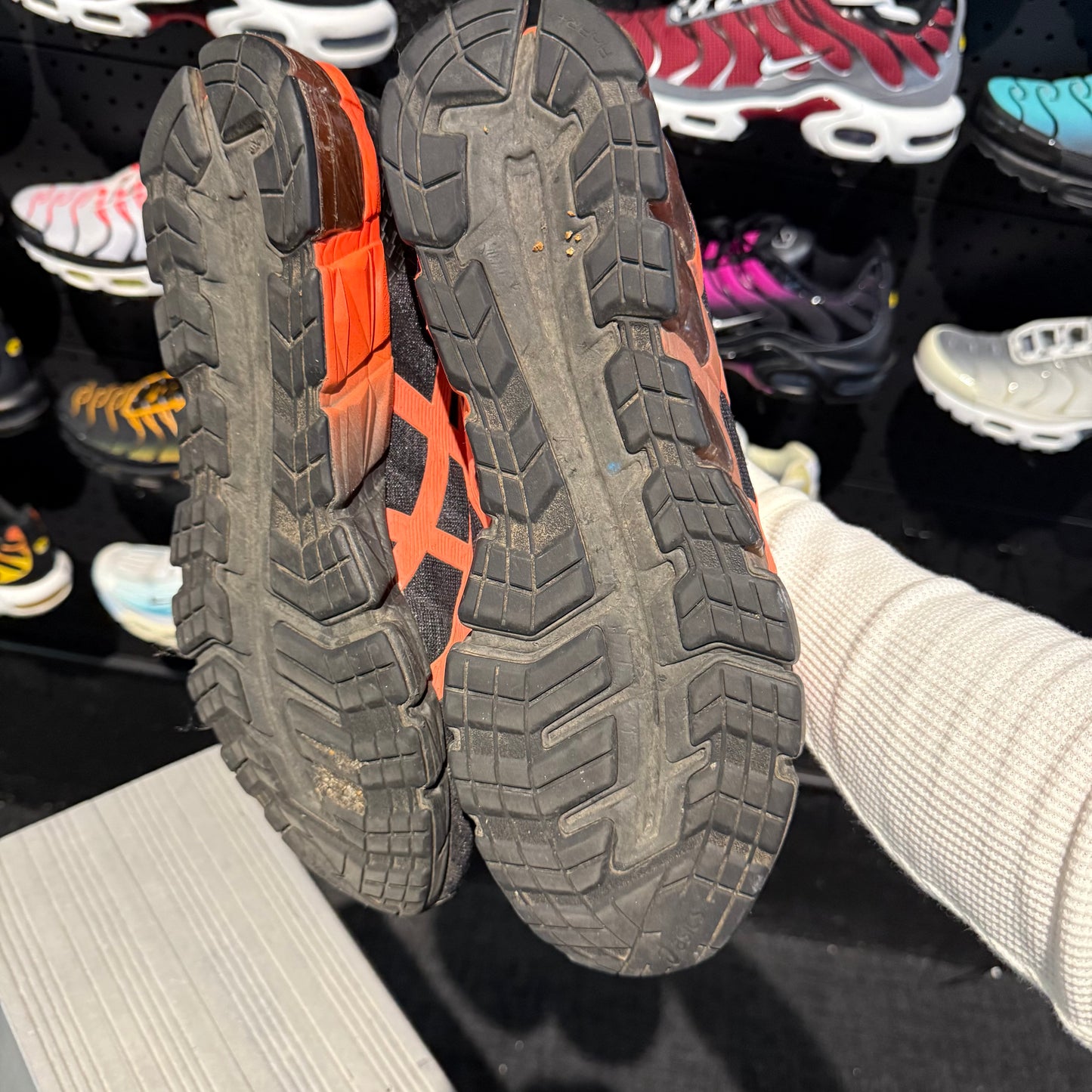 Asics Gel-Quantum 180 5 'Black Sunrise Red' (Second hand)
