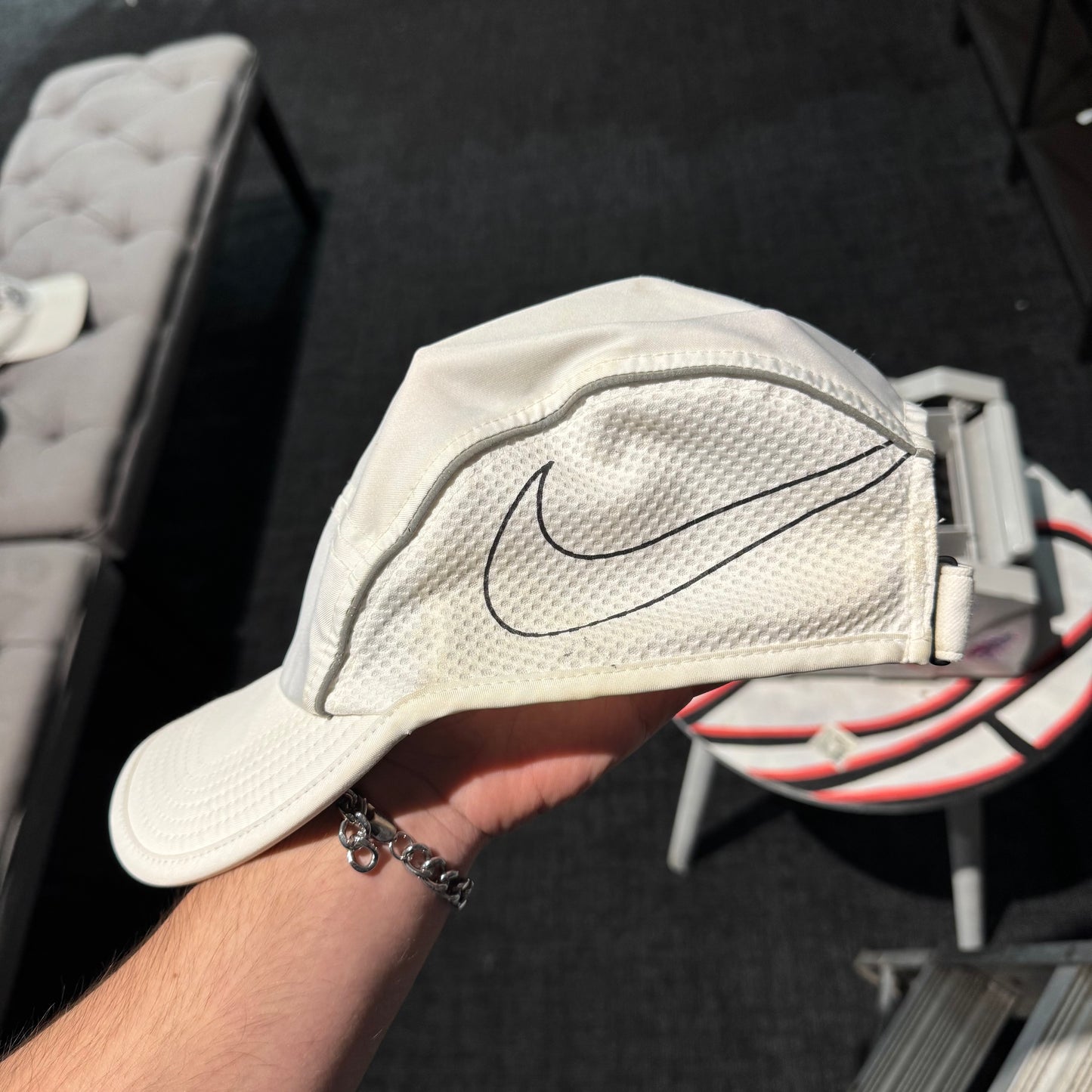 Nike AW84 Side Mesh Logo Cap 'White Black' (Second hand)