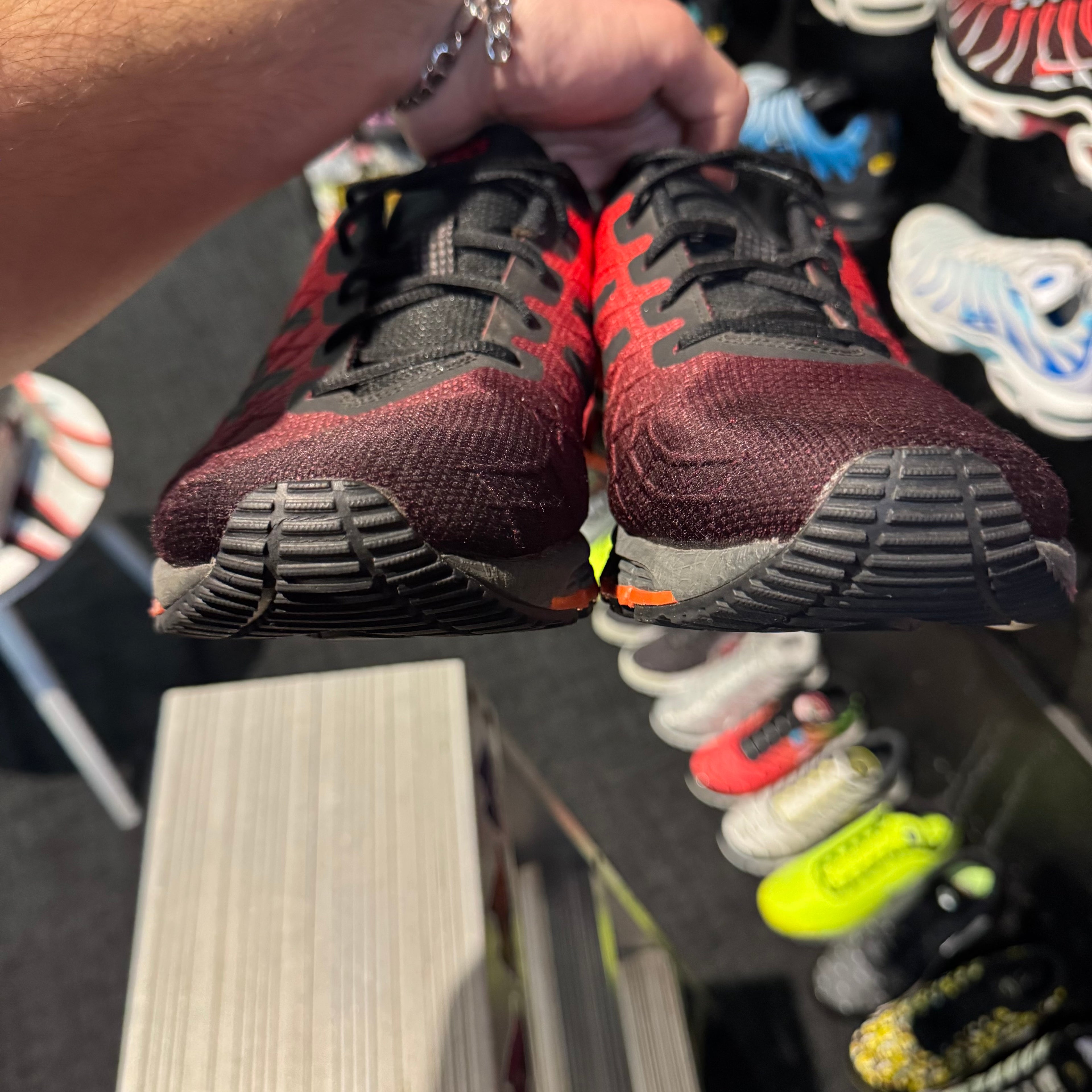 Asics Gel Quantum 180 4 'Classic Red Black' (Second hand)