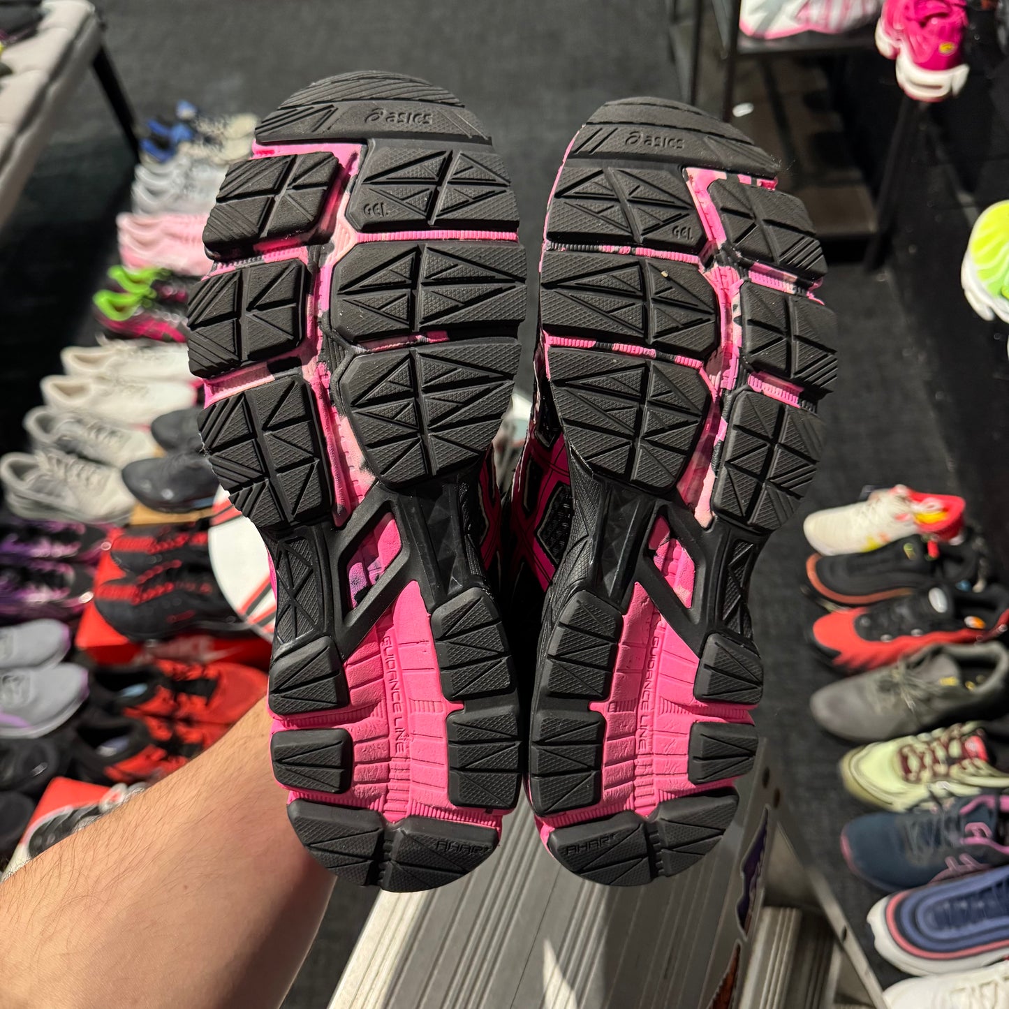 Asics GT-1000 3 'Black Pink Ribbon' (Second hand)