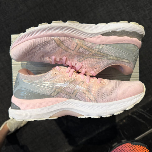 Asics Gel Nimbus 23 'Pink Salt' (Second hand)