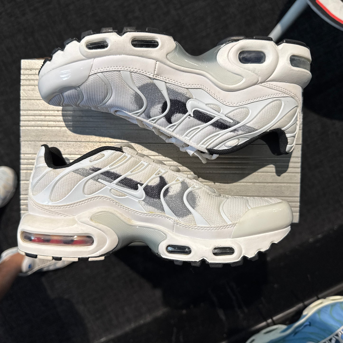 Nike Air Max Plus TN 'Multi Swoosh White Black' (Second hand)