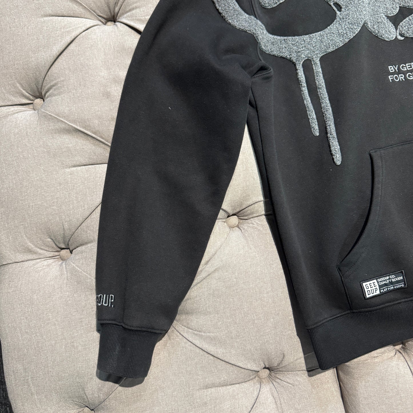 Geedup Handstyle Hoodie 'Black Grey' (Second hand)