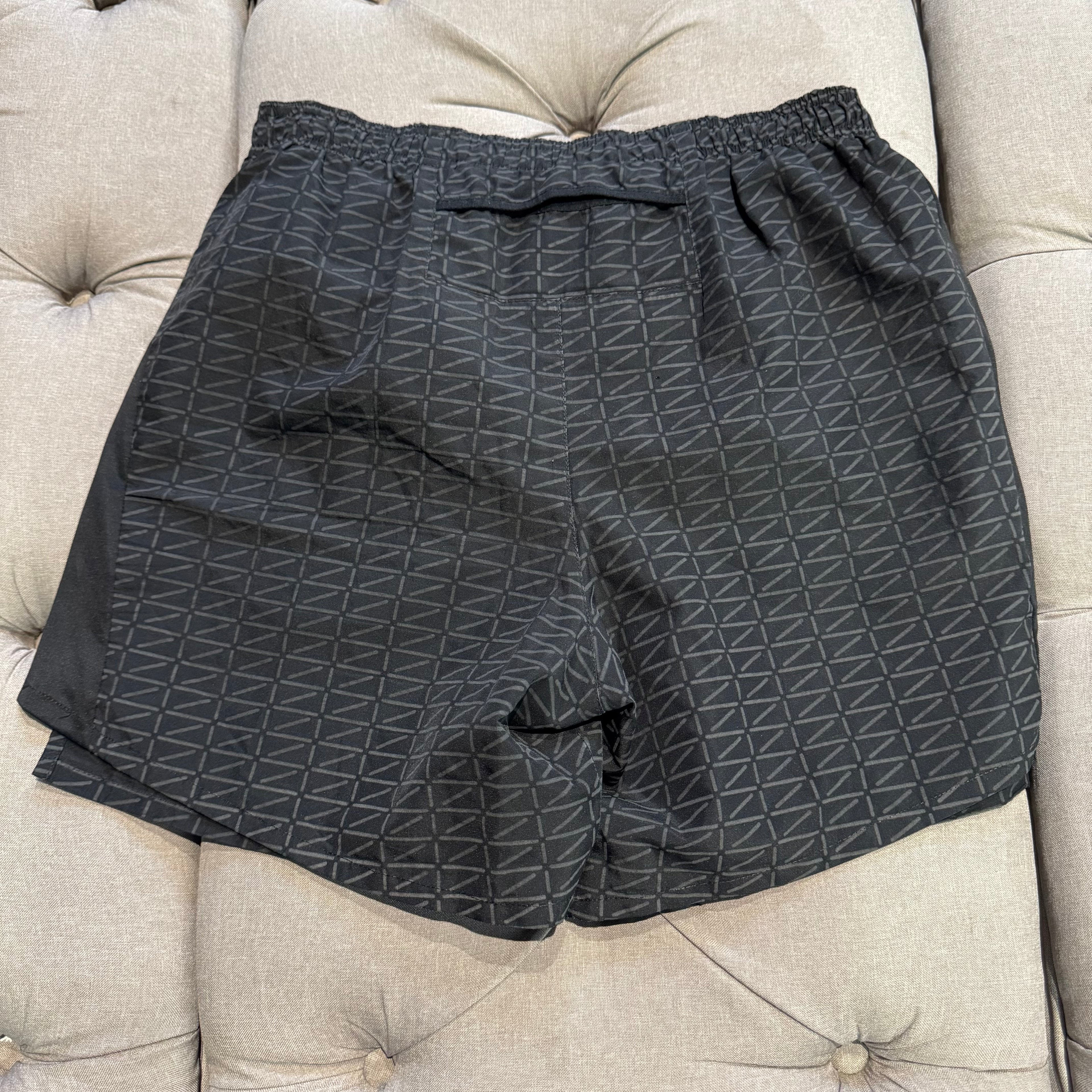 Nike 3M Reflective Challenger Run Division Lined Shorts 'Black' (Second hand)