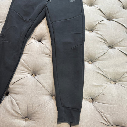 Nike Tech Fleece Track Pants 'Black' (Second hand)