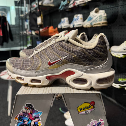 Nike Air Max Plus TN 'Wave Grid Grey' (Second hand)