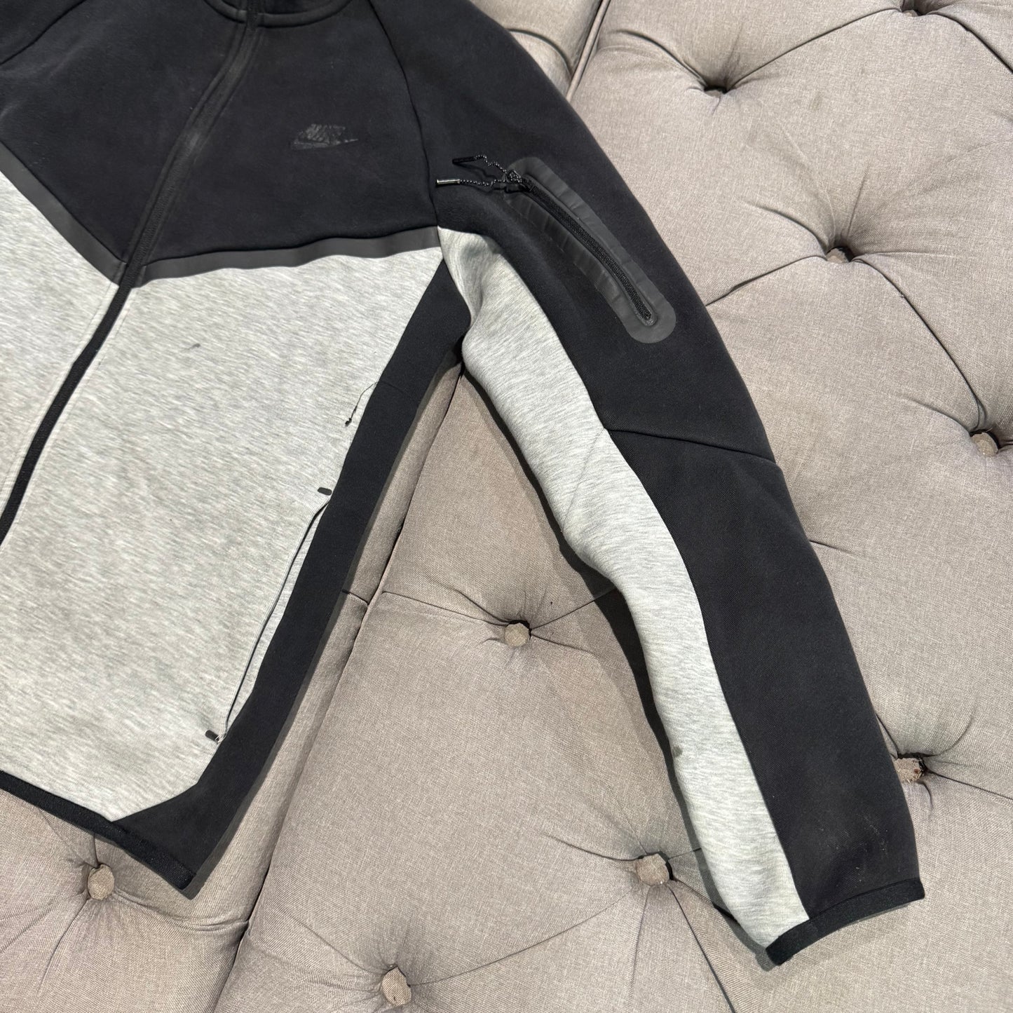 Nike Tech Fleece Jacket 'Black Grey' (Second hand)