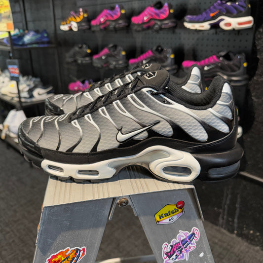 Nike Air Max Plus 'TN' Black Smoke Grey Fade (Second hand)