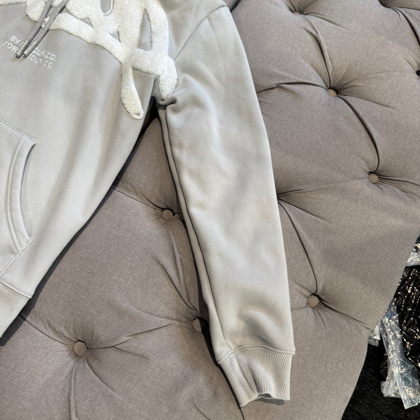 Geedup Handstyle Hoodie 'White Grey' (Second hand)