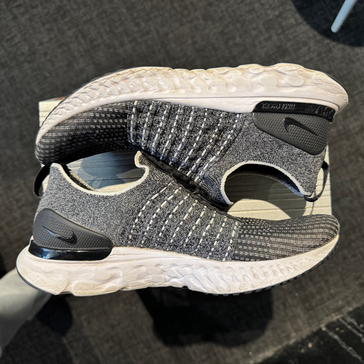Nike React Phantom Run Flyknit 2 'Black White' (Second hand)