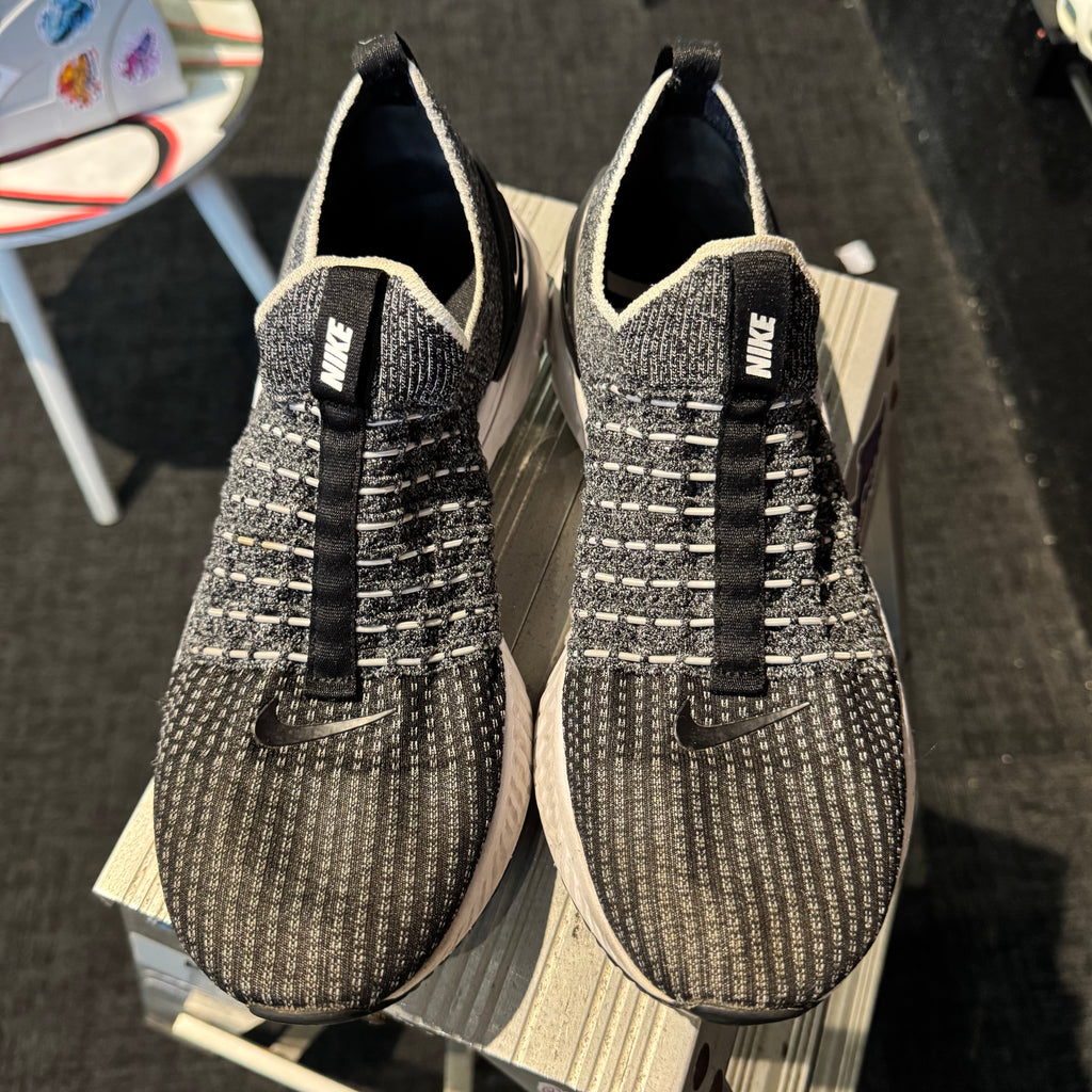 Nike React Phantom Run Flyknit 2 'Black White' (Second hand)