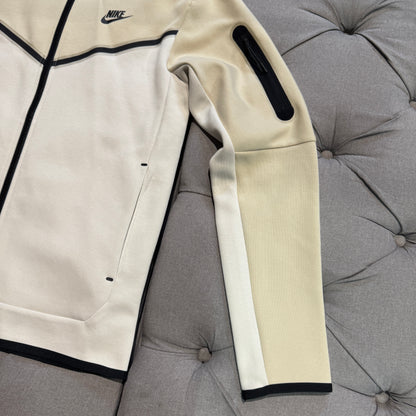 Nike Tech Fleece Jacket 'Butter Cream' (Second hand)