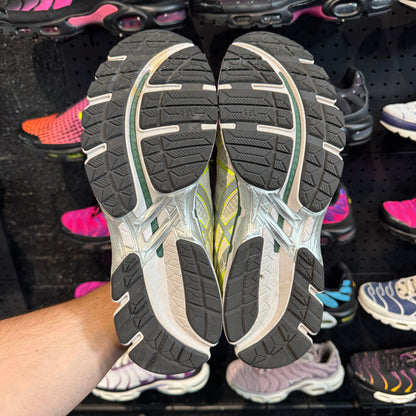 Asics Gel-Kayano 20 'Cream Lime Forrest' (Second hand)