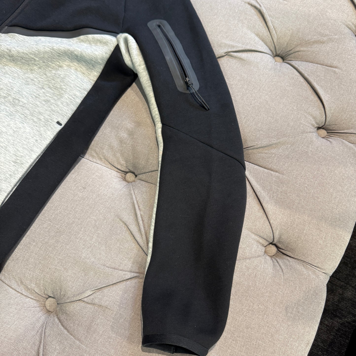 Nike Tech Fleece Jacket 'Black Grey' (Second hand)