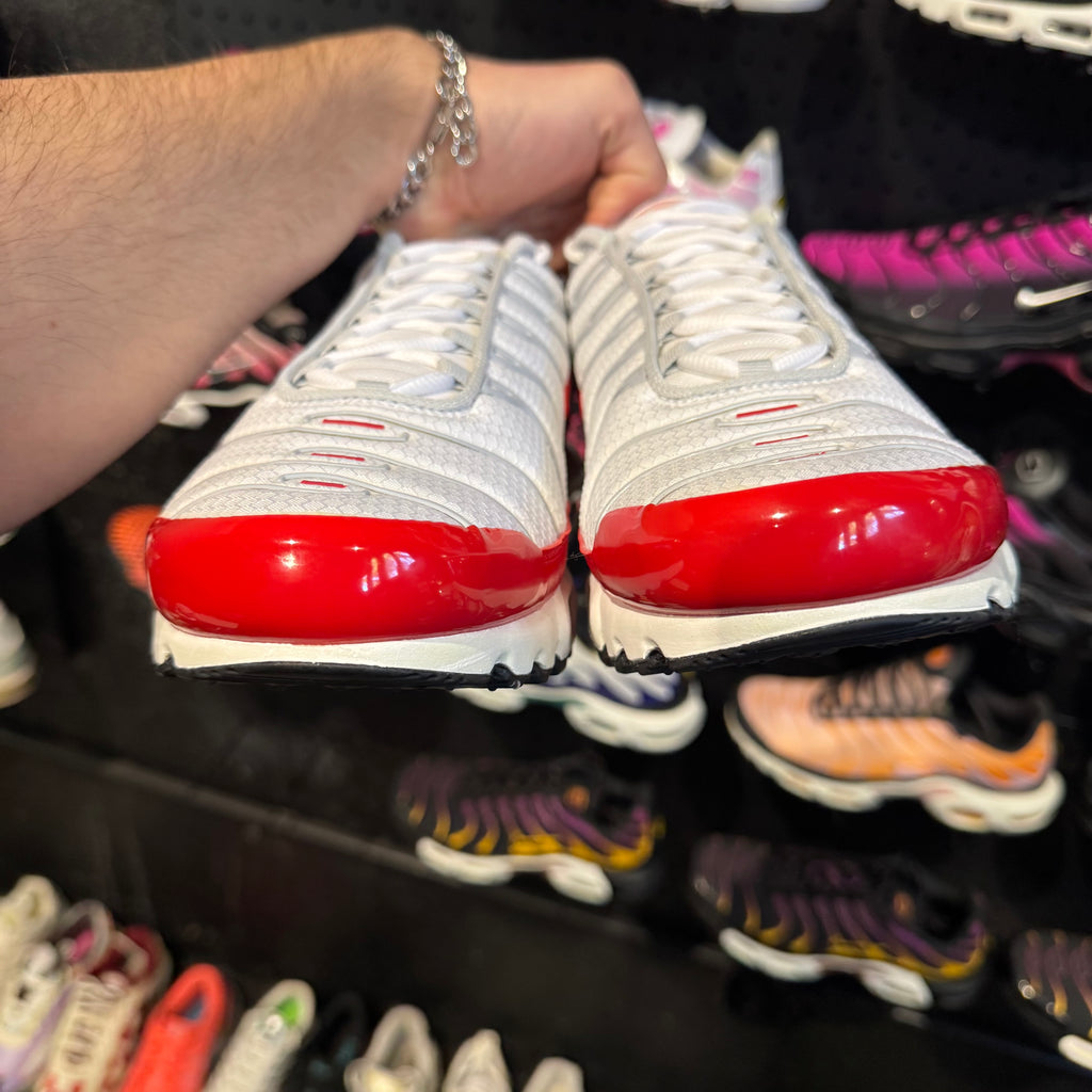 Nike Air Max Plus TN 'White University Red AM1 Tribute Sport Red' (Brand New)