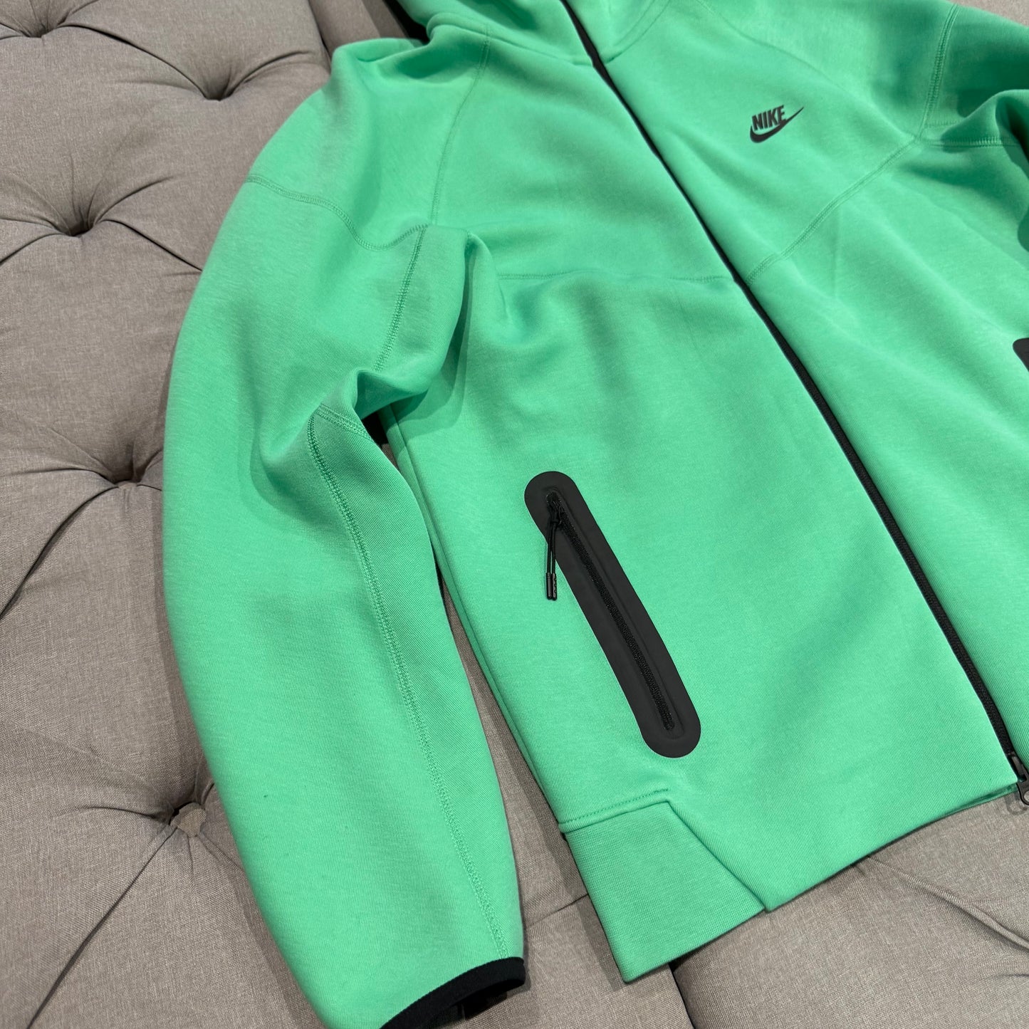 Nike Tech Fleece Hoodie Neon Lime Green (Second hand)