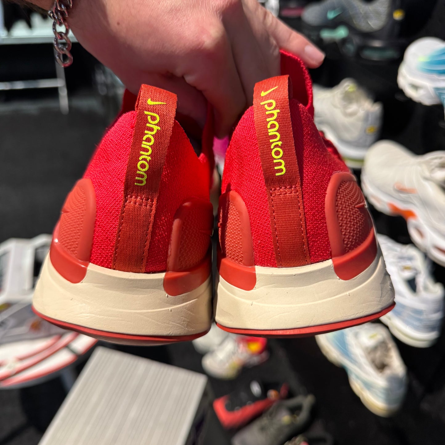 Nike React Phantom Run Flyknit 2 'Cream Red Neon' (Second hand)