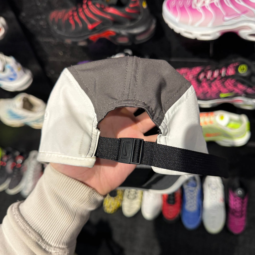 Nike Drifit Flycap 'Wolf Grey White' (Second Hand)
