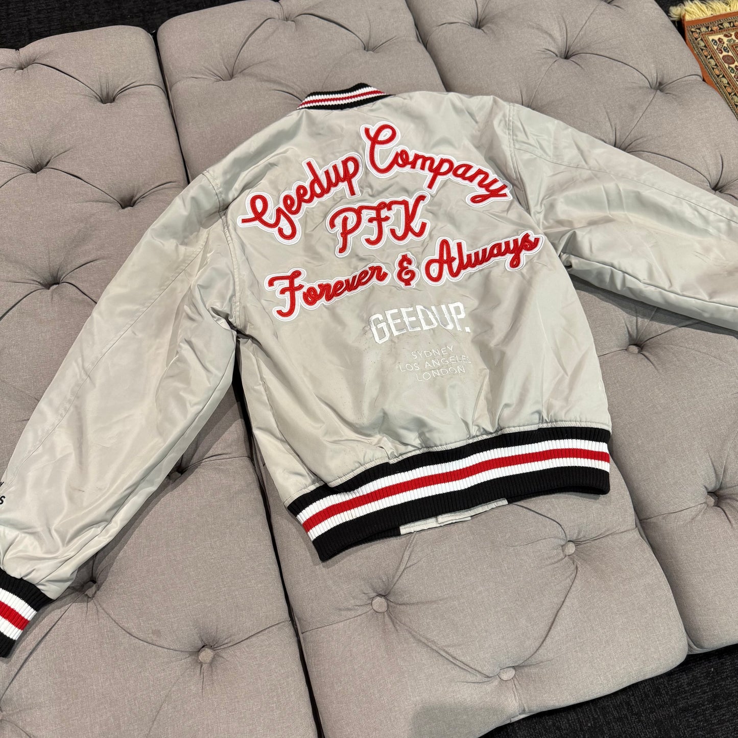 Geedup Company Varsity Bomber Jacket 'Grey/Red' (Second hand)