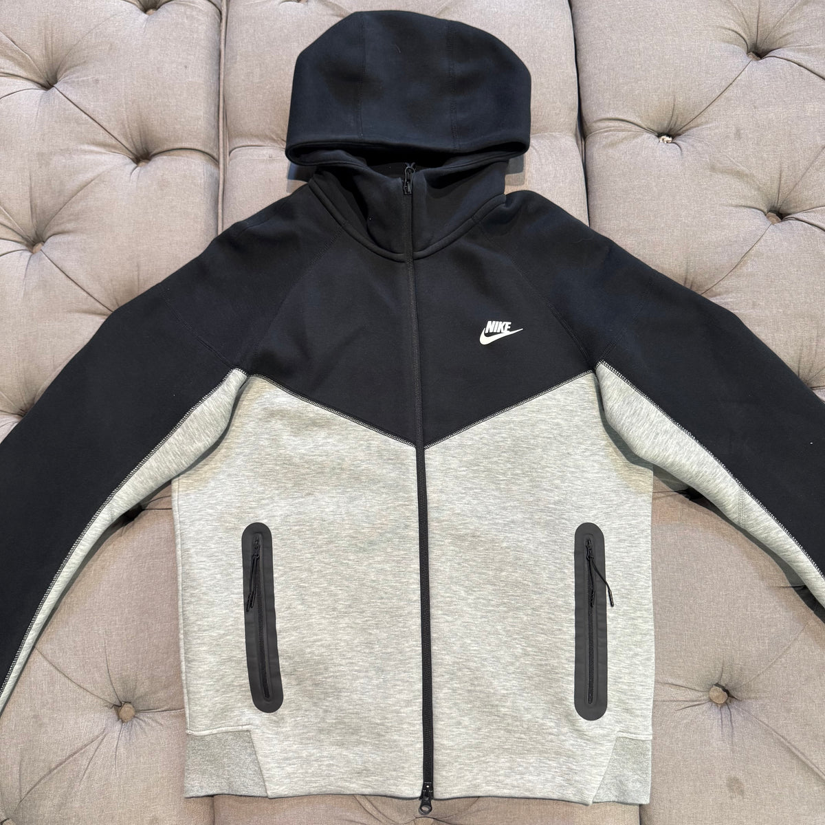 Nike Tech Fleece Jacket 'Black Grey' (Second hand)