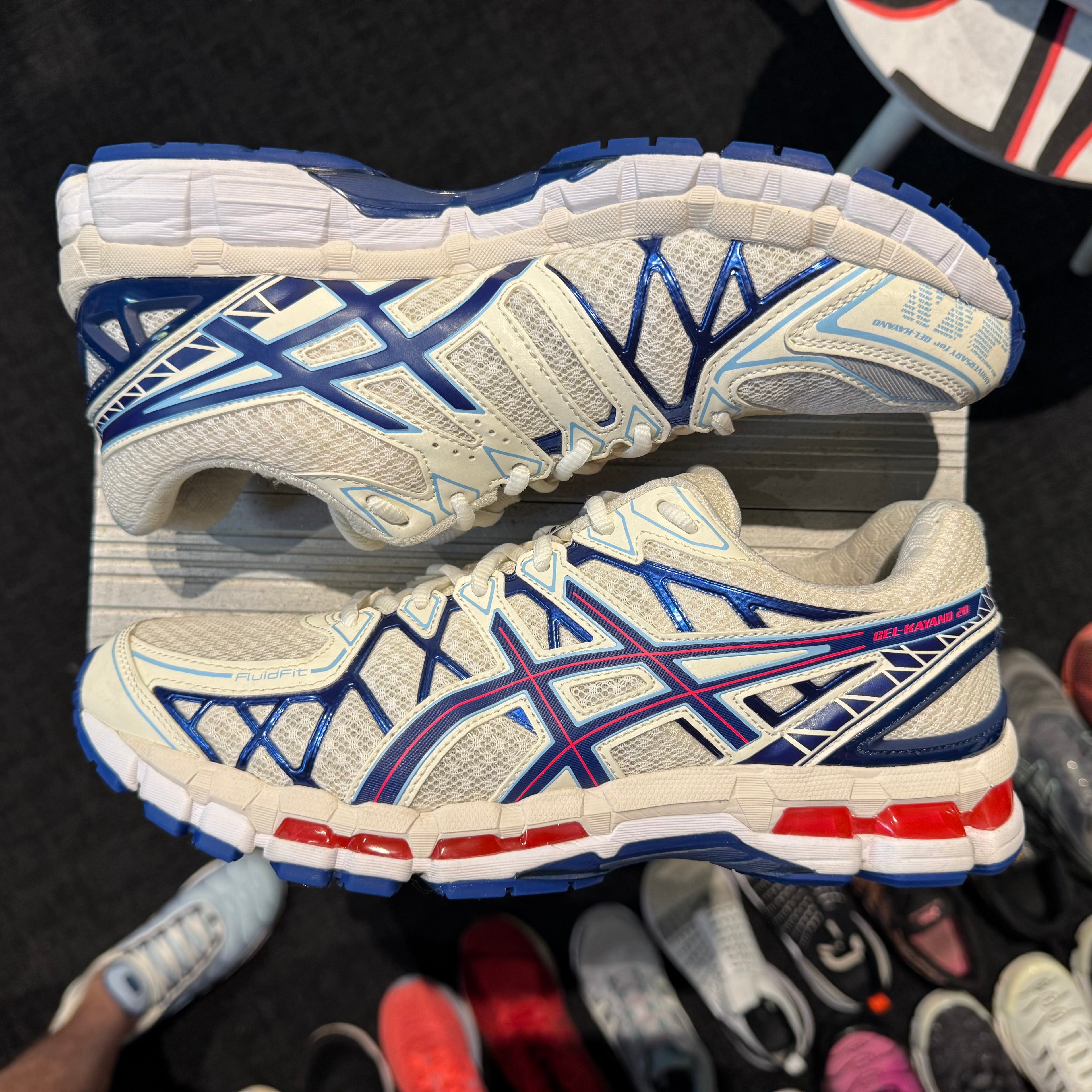 Asics Gel Kayano 20 'Cream Deep Marine Blue' (Second hand)