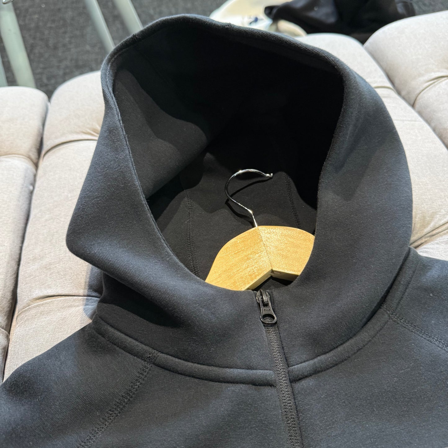 Youth Nike Tech Fleece Jacket 'Black' (Second hand)