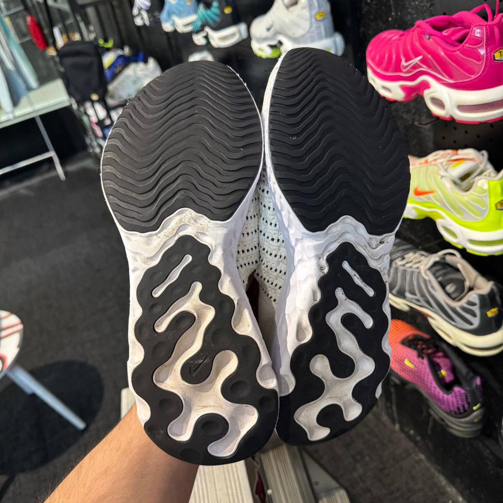 Nike React Phantom Run Flyknit 2 'Bone Cream' (Second hand)
