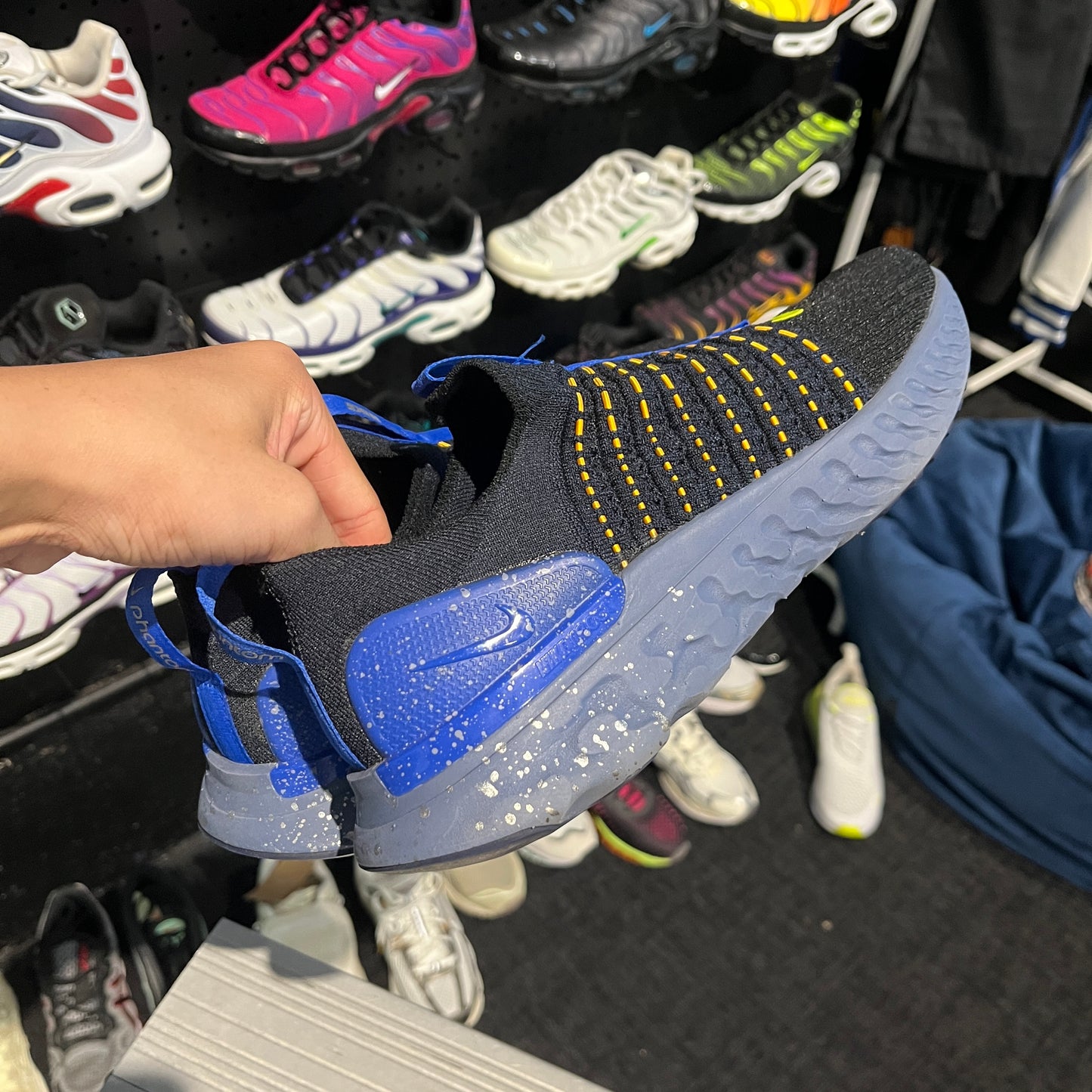Nike React Phantom Run Flyknit 2 'Black Hyper Royal' (Second hand)