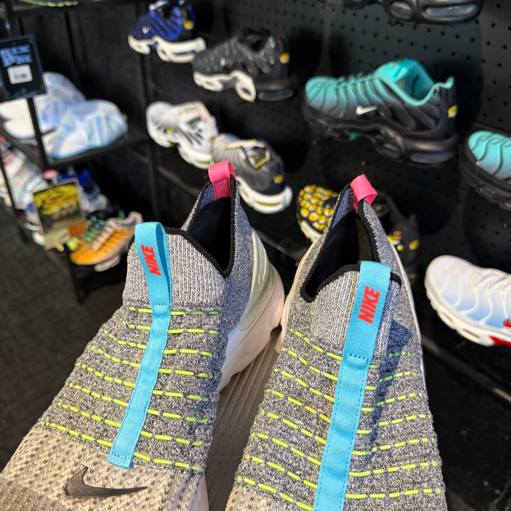 Nike React Phantom Run Flyknit 2 'Crater' (Second hand)