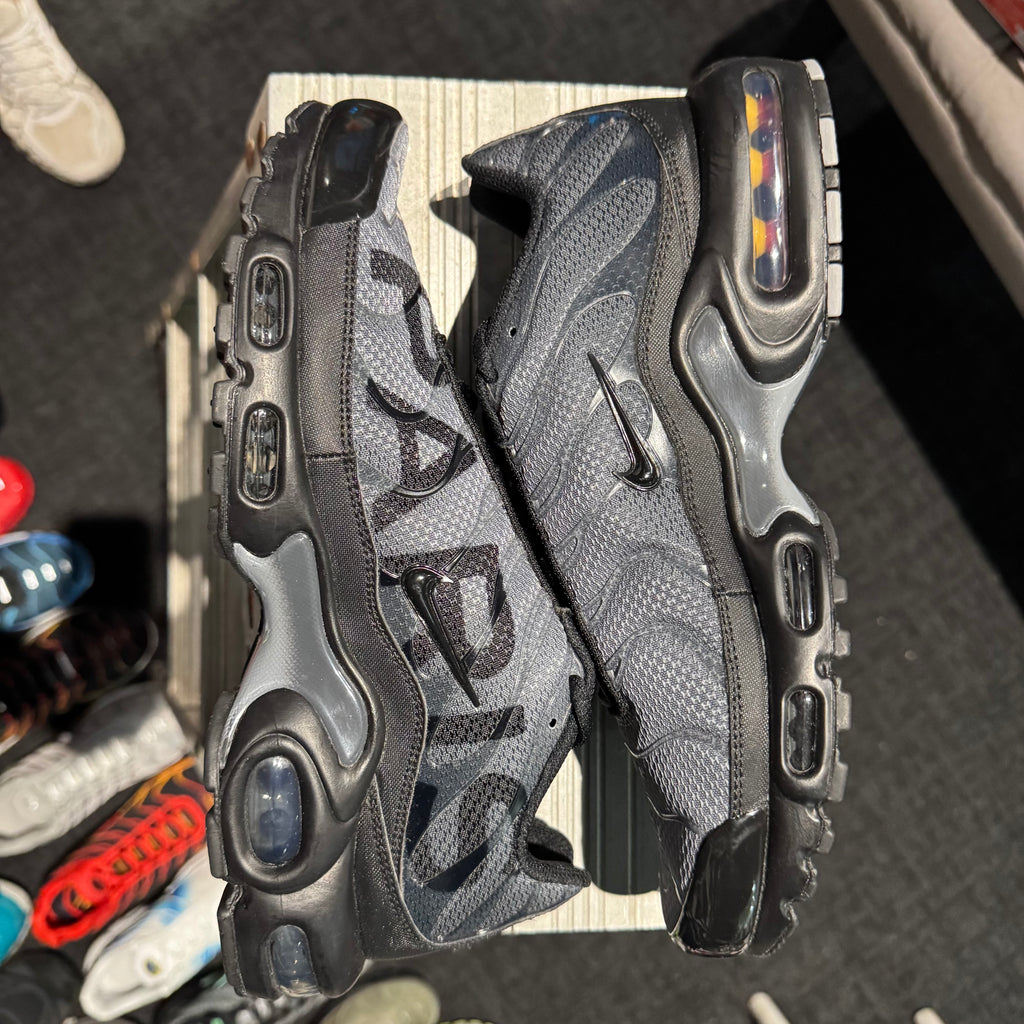 Paris Saint Germain x Nike Air Max Plus TN 'Black Particle Grey' (Brand New)