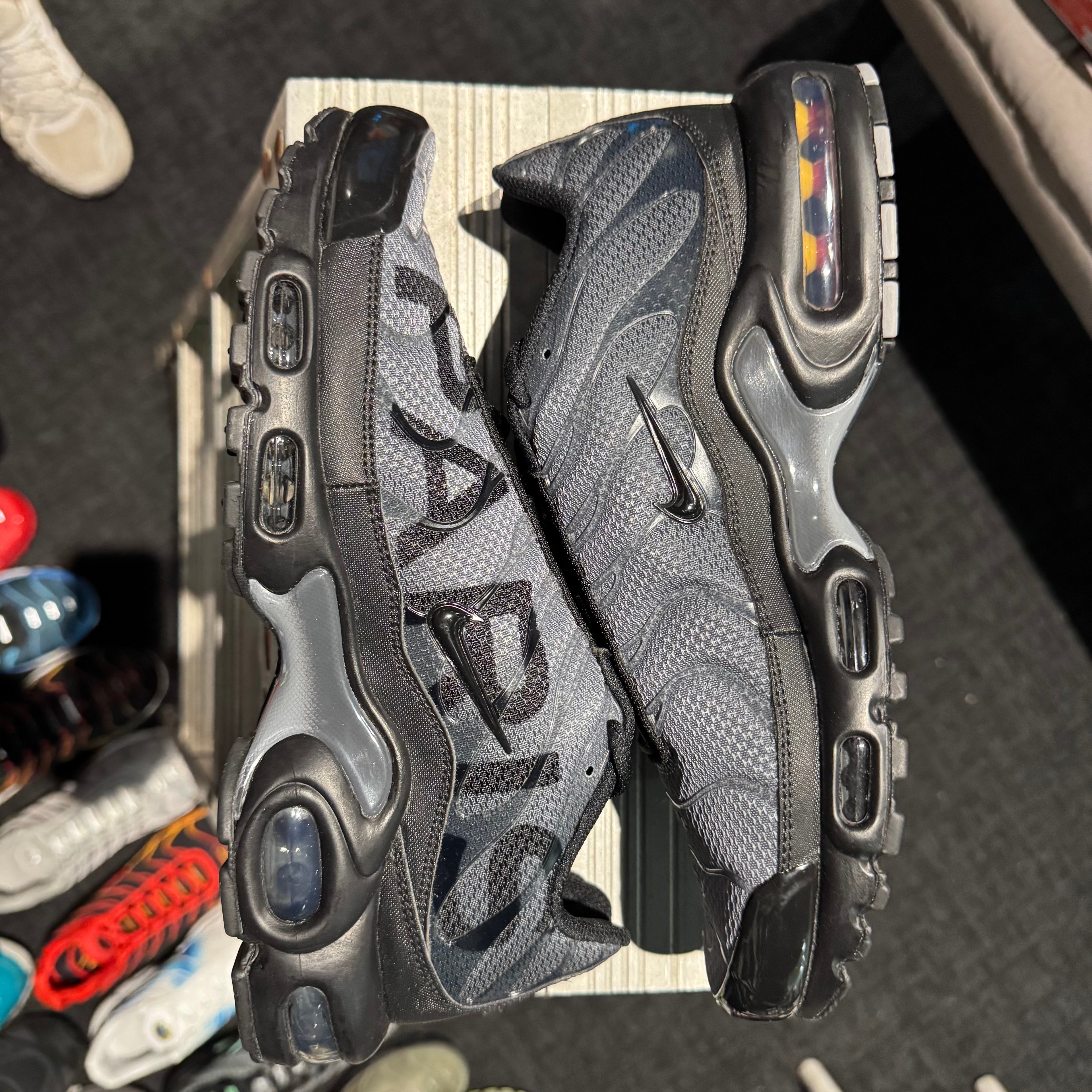 Paris Saint Germain x Nike Air Max Plus TN 'Black Particle Grey' (Brand New)