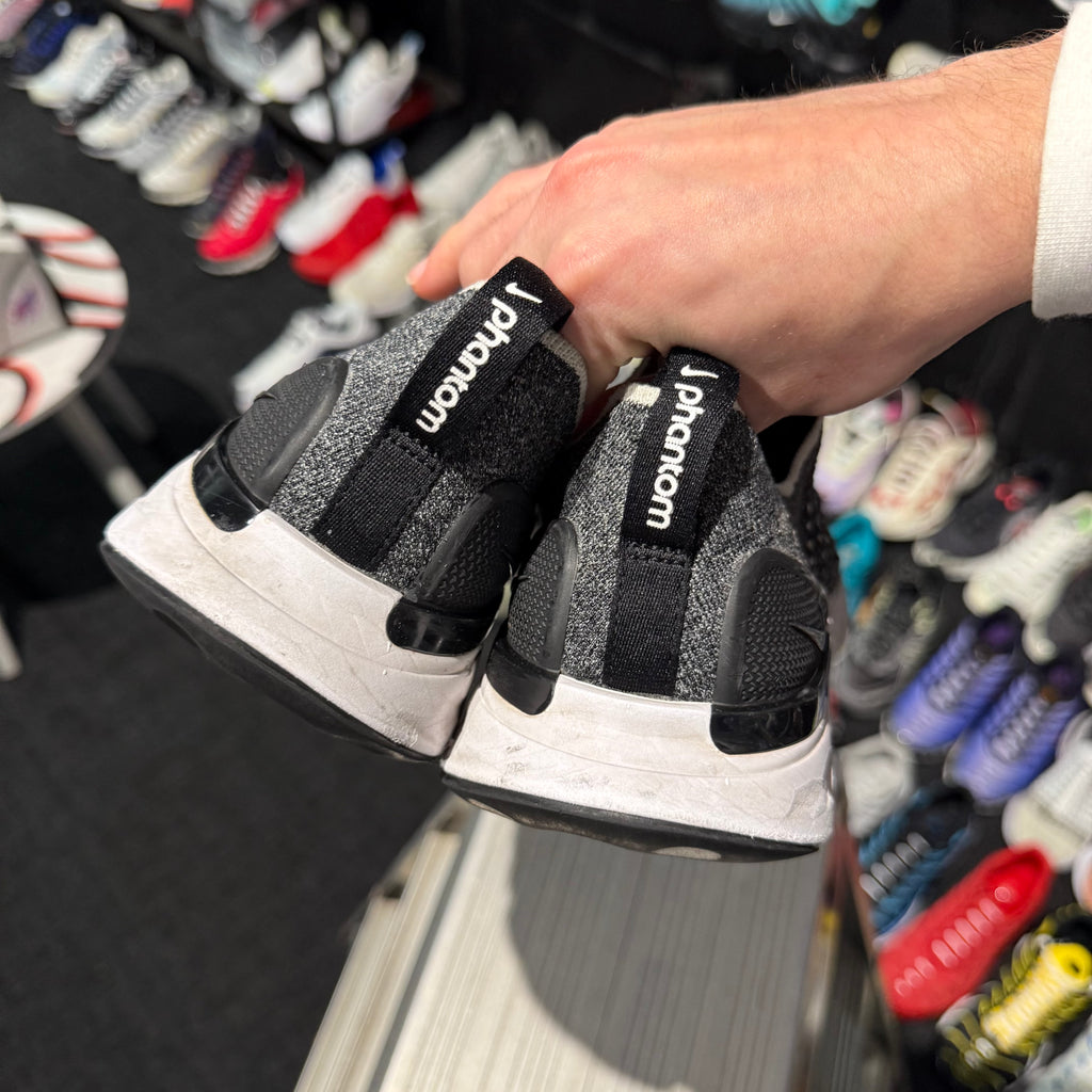Nike Phantom Run React Flyknit 2 'Black White' (Second hand)