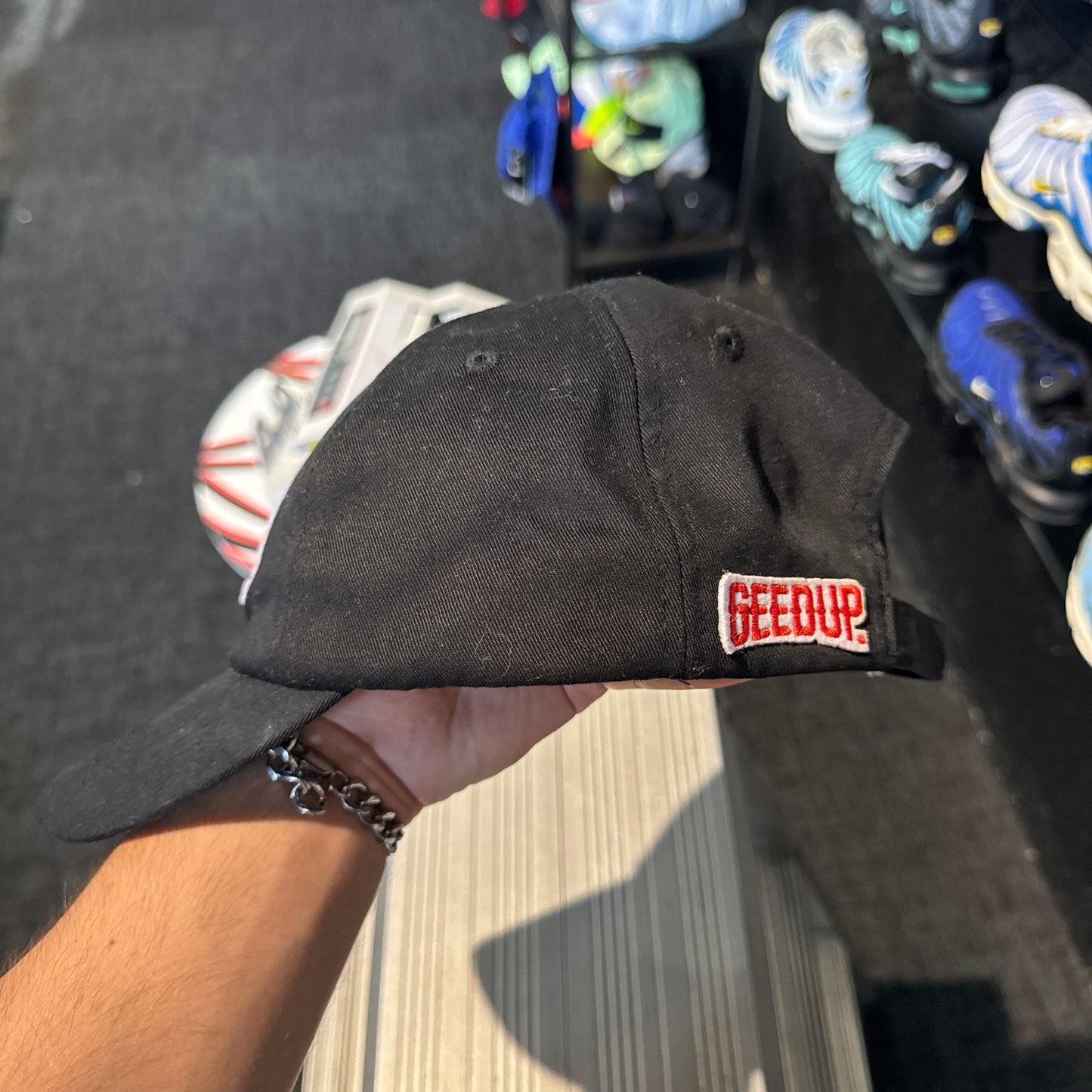 Geedup 13 Years In The Field Cap 'Black Red' (Second hand)