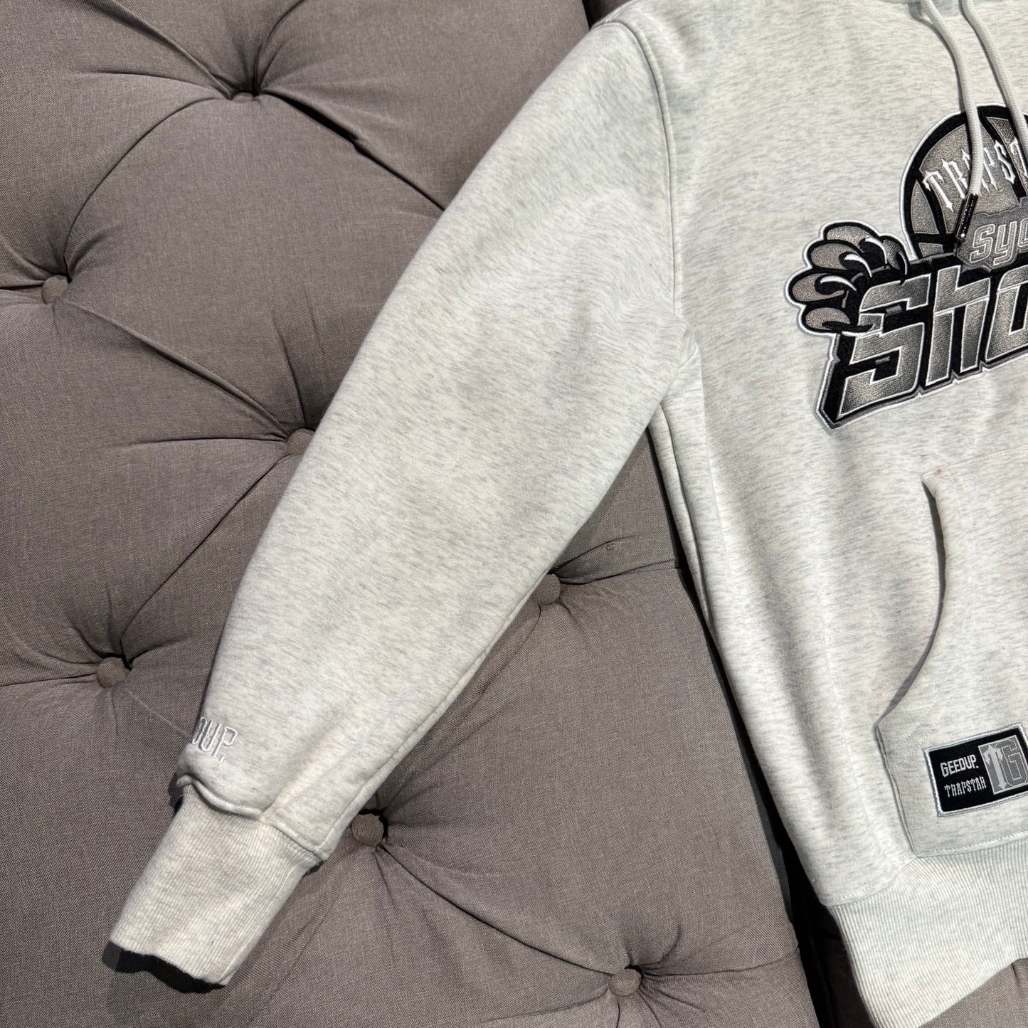 Geedup X Trapstar Sydney Shooters Hoodie 'White Marle Blue' (Second hand)