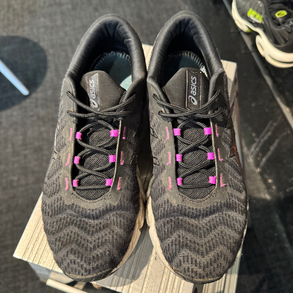 Asics Gel Quantum 180 5 'Black Purple' (Second hand)