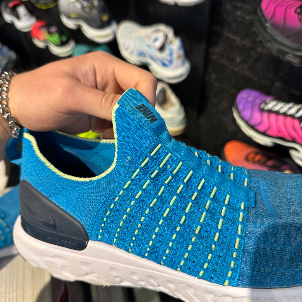 Nike React Phantom Run Flyknit 2 'Blue Orbit ' (Second hand)