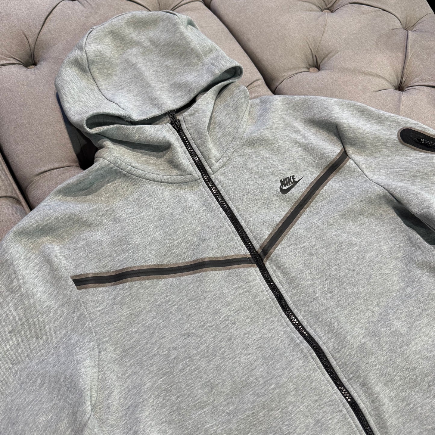 Nike Tech Fleece Jacket 'Grey' (Second hand)