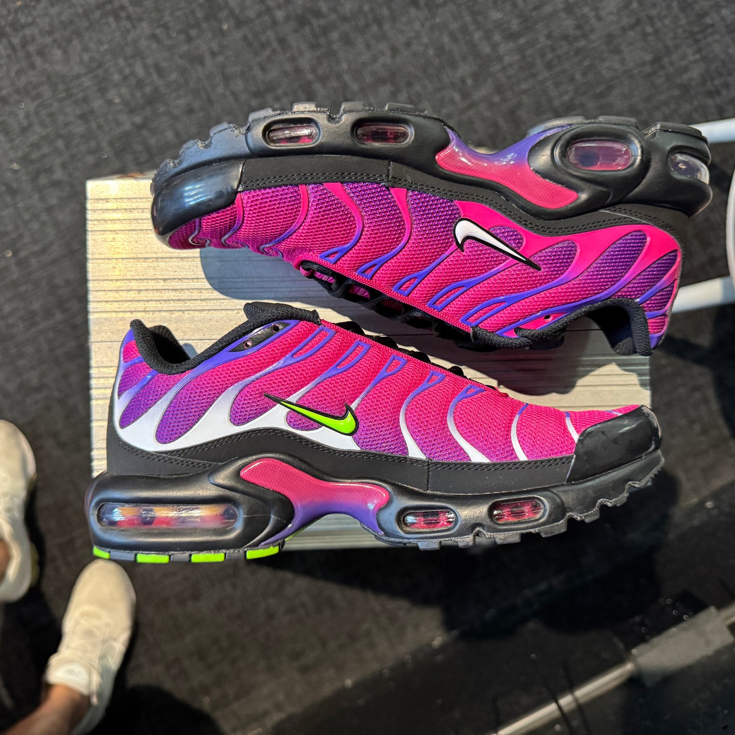 Nike Air Max Plus TN 'Fireberry' (Second hand)