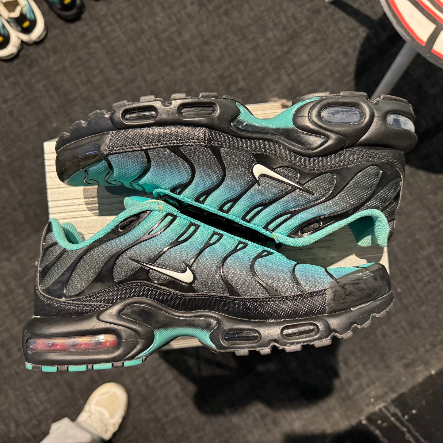 Nike Air Max Plus TN 'Aqua Fade' (Second hand)