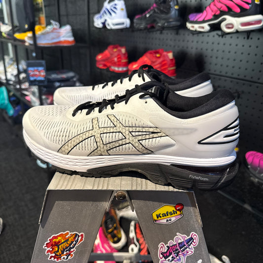 Asics Gel Kayano 25 'White Black' (Second hand)