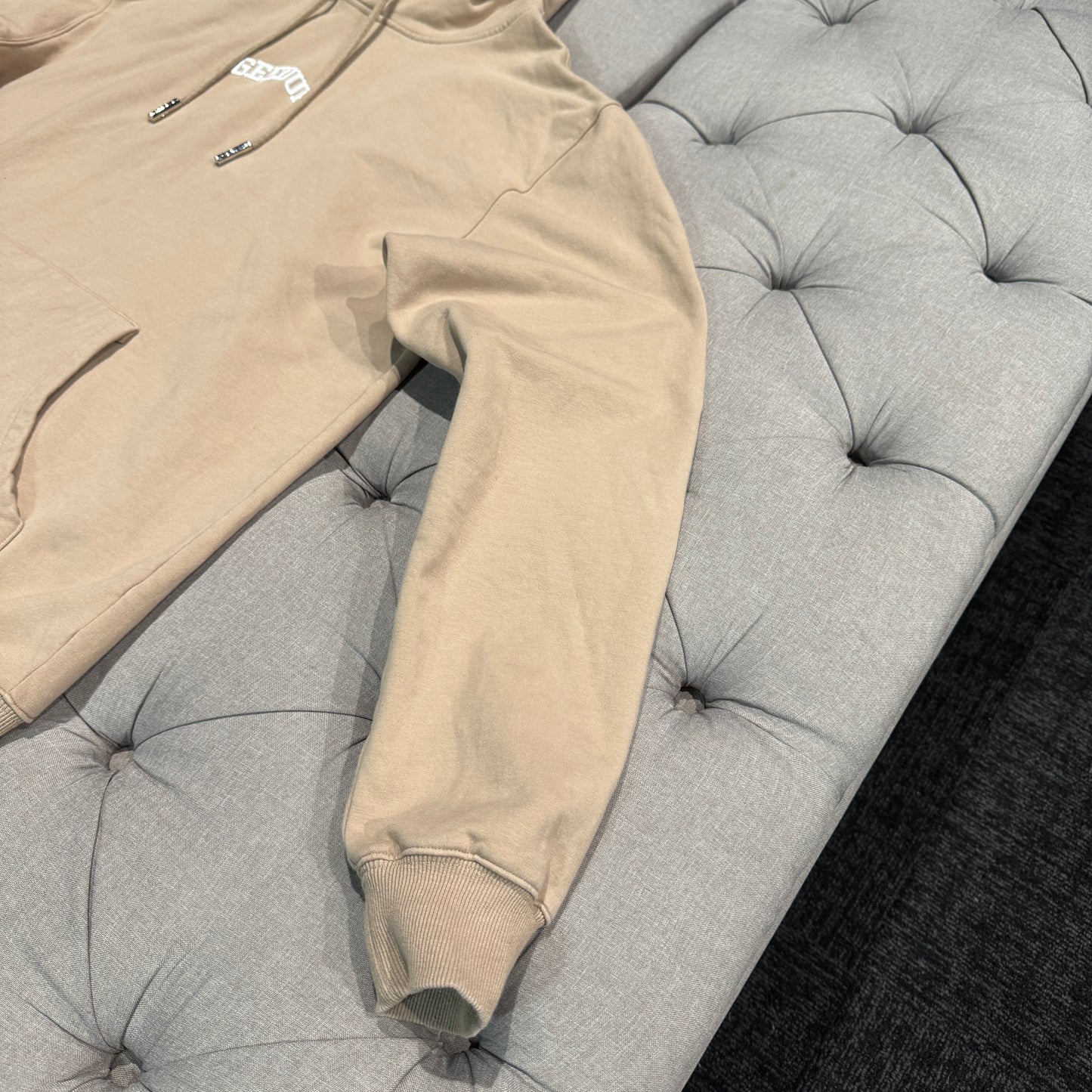 Geedup Small Logo Hoodie 'Brown' (Second hand)